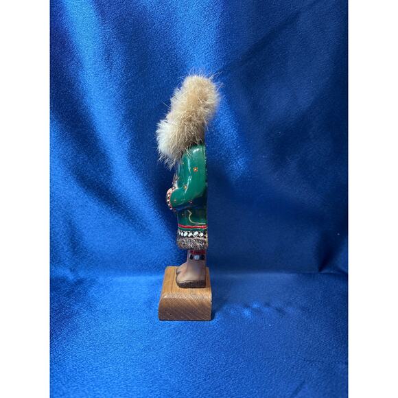 People of Alaska Handcrafted and Painted Eskimo Lady Carving Annie - Picture 2 of 6